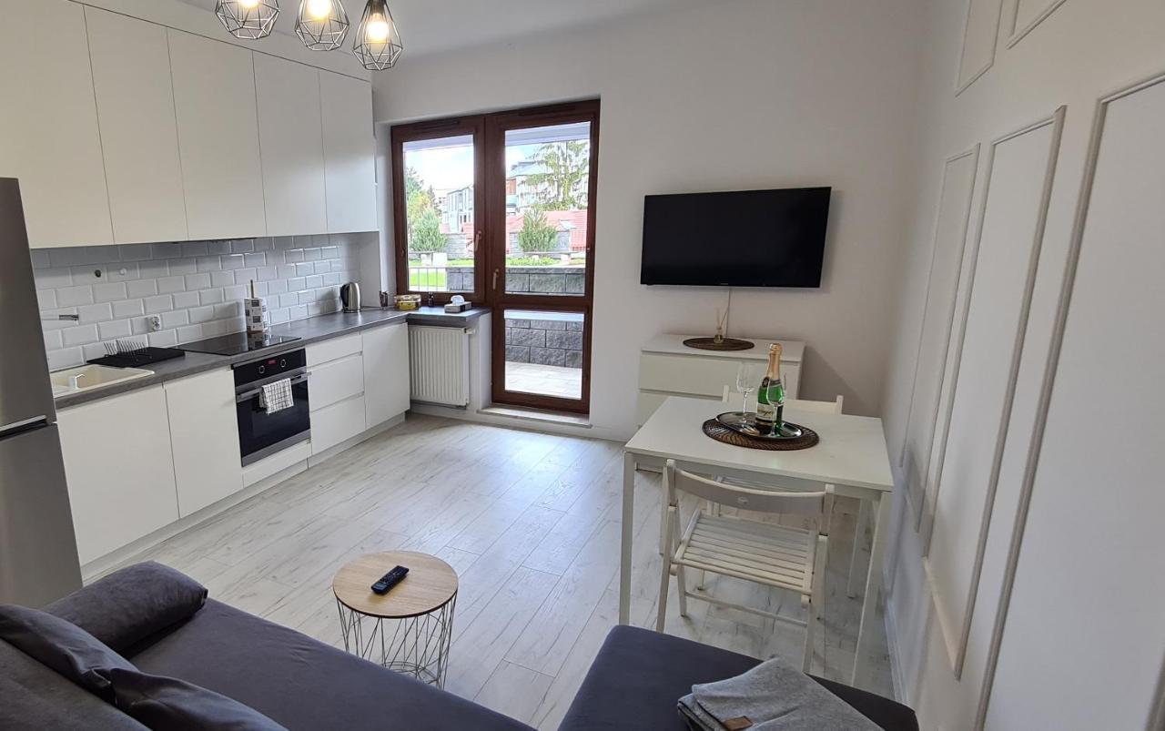 44 - Apartamenty Siedlce - Nowy Apartament W Centrum Przy Ul Czerwonego Krzyza エクステリア 写真