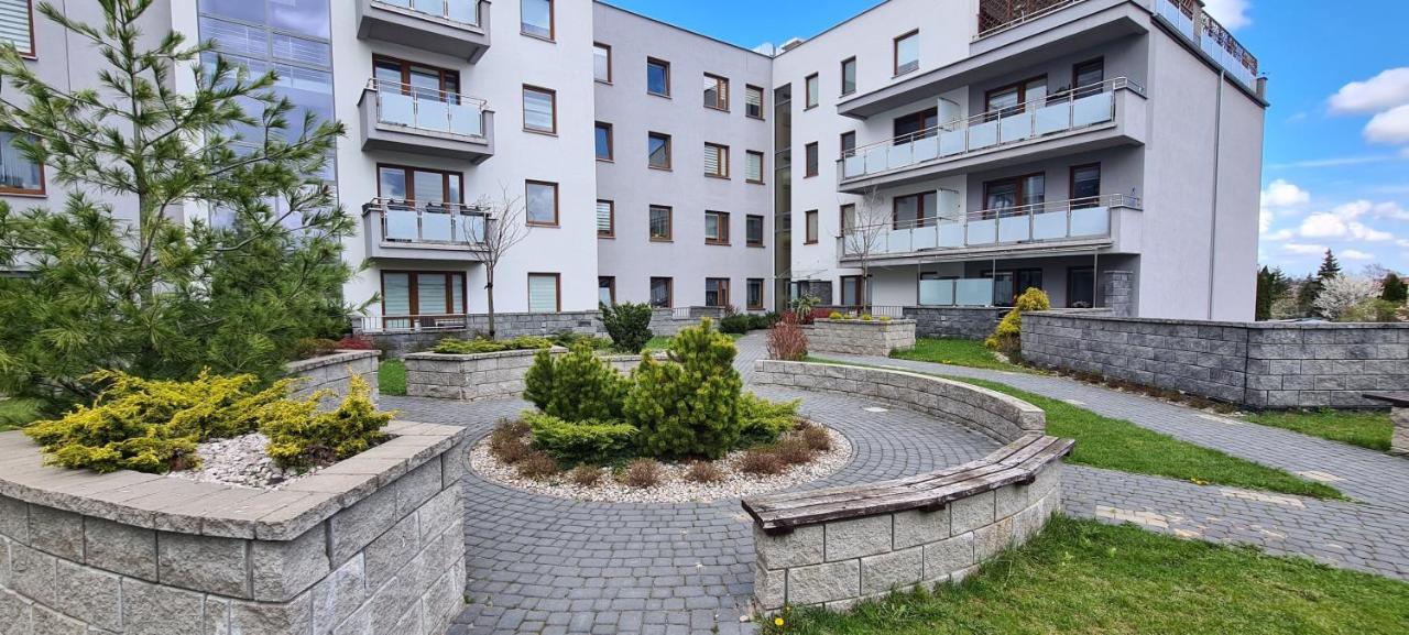 44 - Apartamenty Siedlce - Nowy Apartament W Centrum Przy Ul Czerwonego Krzyza エクステリア 写真