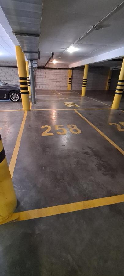 44 - Apartamenty Siedlce - Nowy Apartament W Centrum Przy Ul Czerwonego Krzyza エクステリア 写真